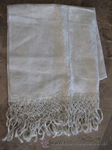 Oggetti Antichi: PRECIOSA TOALLA DE LINO CON GRECA Y FLECO ANUDADO A MANO. FF.SG.XIX. MIDE 56 X 150 SIN USO.