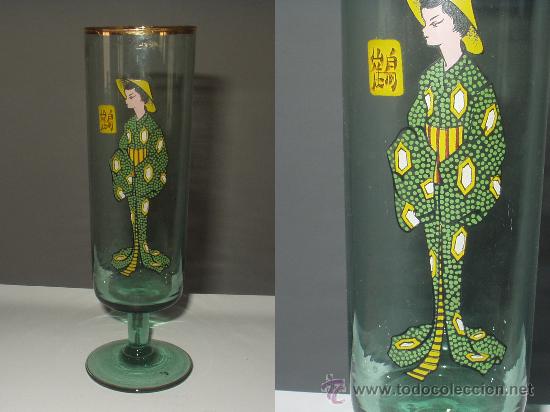 Antiguidades: COPA DE CRISTAL EN VERDE DECORADA CON ESCENA ORIENTAL - RARA
