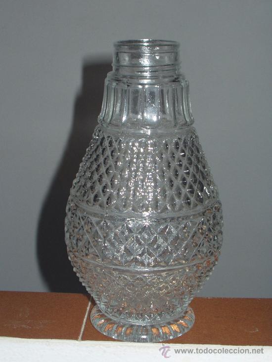 Antiguidades: JARRON O BOTE CRISTAL TALLADO O PRENSADO CON MUY BONITO DIBUJO