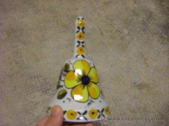 Antig&uuml;edades: Campana de cer&aacute;mica decorada - Foto 1