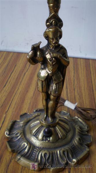 Antig&uuml;edades: LAMPARA DE MESA .. De bronce con pantalla - Foto 2