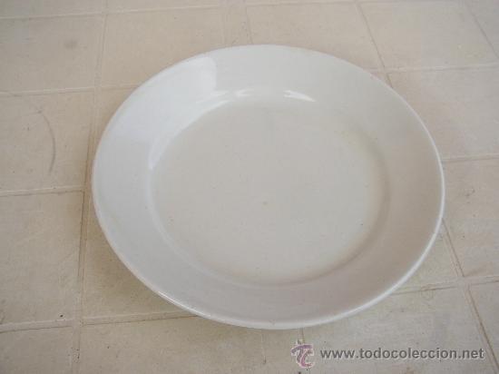 Antig&uuml;edades: PLATO BLANCO DE CHINA OPACA - Foto 1