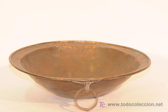 Antig&uuml;edades: Lebrillo con asa en cobre - Foto 1