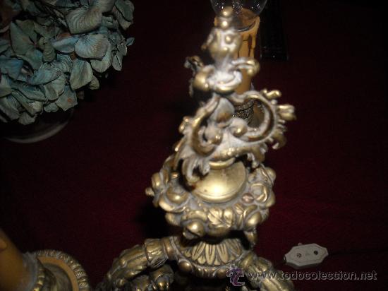 Antig&uuml;edades: ANTIGUO CANDELABRO BRONCE TRES BRAZOS. - Foto 3