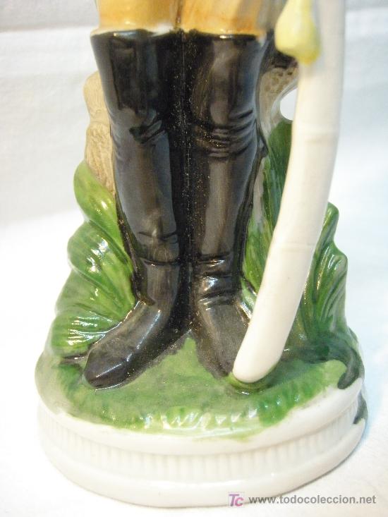 Antig&uuml;edades: SOLDADO DE PORCELANA - Foto 3
