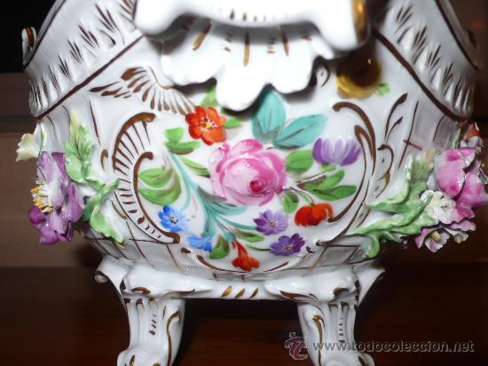 Antig&uuml;edades: CENTRO DE MESA EN PORCELANA DE DRESDE. - Foto 3