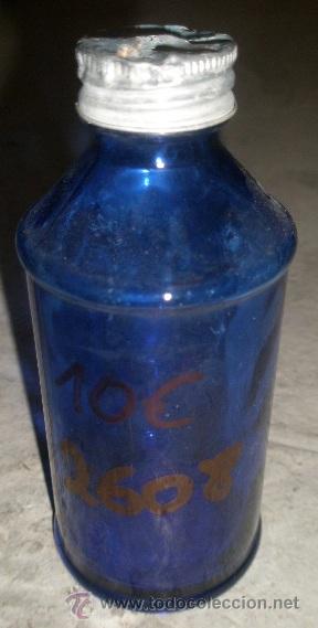 Antig&uuml;edades: Botella de cristal de 14 cms aprox. azul - Foto 1