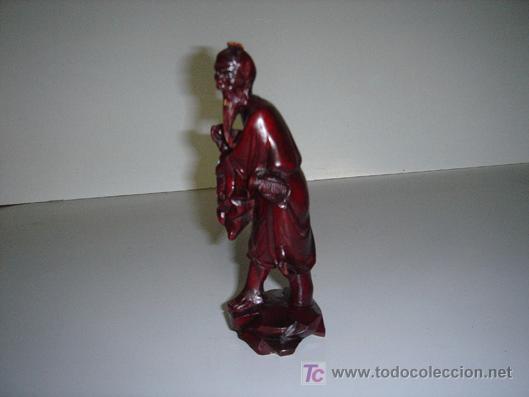 Antiquit&eacute;s: figura de madera tallada