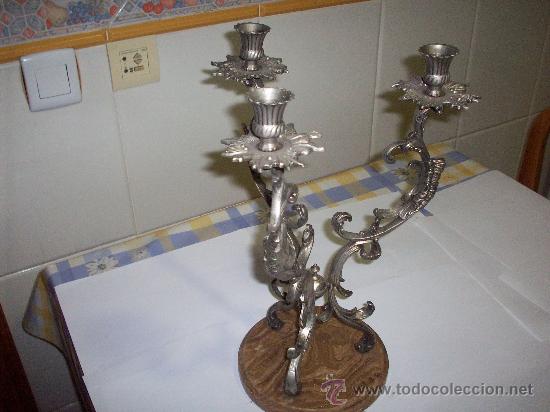 Antig&uuml;edades: CANDELABRO EN METAL PLATEADO ESTILO BARROCO - Foto 1