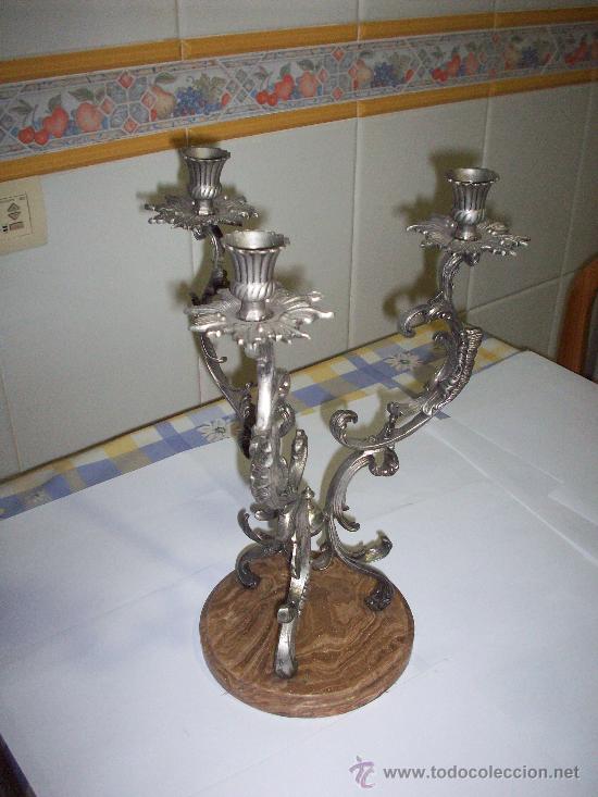 Antig&uuml;edades: CANDELABRO EN METAL PLATEADO ESTILO BARROCO - Foto 2