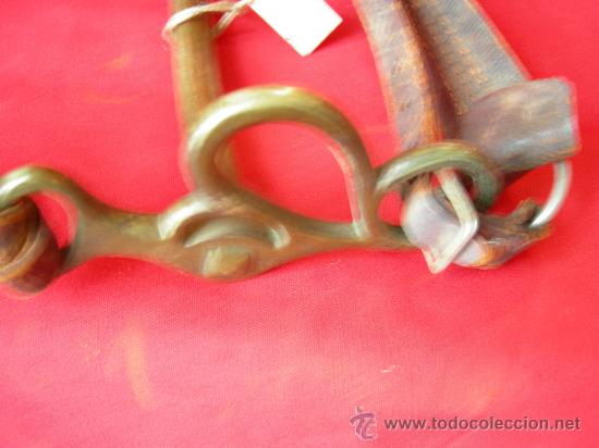 Antig&uuml;edades: BOCAO DE CABALLO EN BRONCE - Foto 2