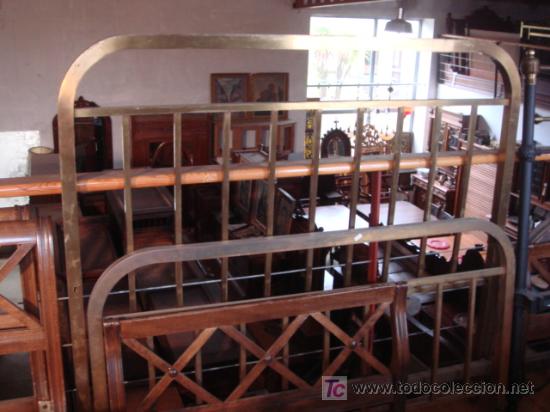 Antig&uuml;edades: CAMA DE METAL - Foto 1
