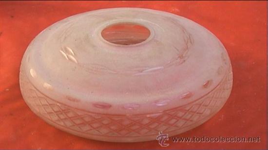 Antig&uuml;edades: GLOBO TULIPA 18CM DIAMETRO 5CM GRAPA