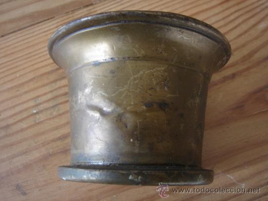Antig&uuml;edades: ANTIGUO ALMIREZ O MORTERO DE BRONCE CON SU MANO. - Foto 3