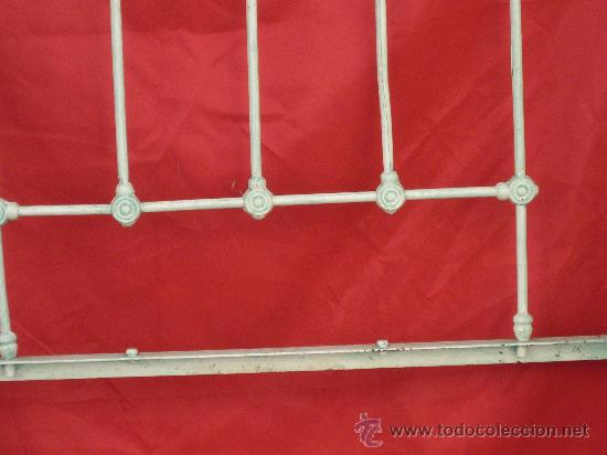 Antig&uuml;edades: CABECERO DE HIERRO PARA CAMA - Foto 3
