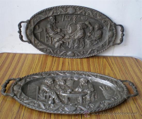 Antig&uuml;edades: PAREJA DE BANDEJAS .. De aluminio labradas - Foto 1