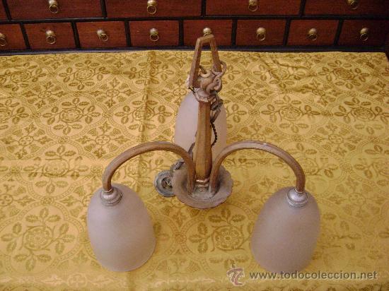 Antig&uuml;edades: LAMPARA DE TRES GLOBOS EN BRONCE - Foto 2