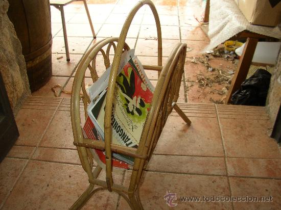 Antig&uuml;edades: Antiguo revistero de bamb&uacute; - Foto 2