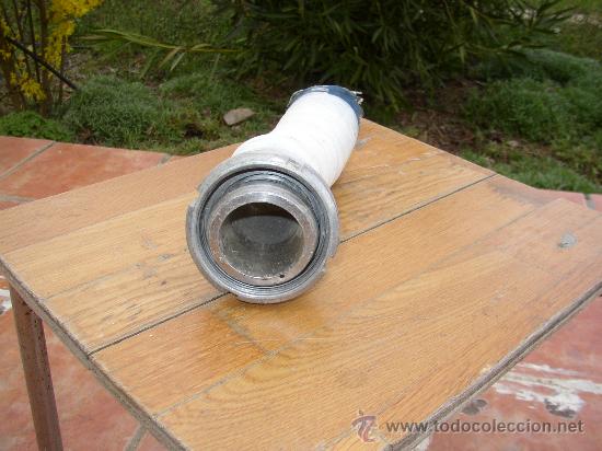 Antig&uuml;edades: TORNILLO PARA BOCA DE RIEGO. - Foto 2