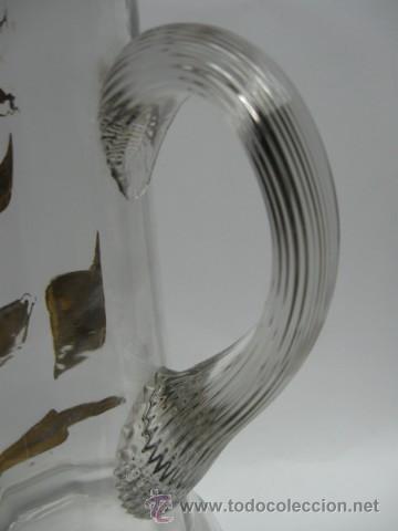 Antig&uuml;edades: ELEGANTE JARRA DE CRISTAL EPOCA ART NOUVEAU. 1900 - 1920. ASA RIZADA. DECORACION EN ORO VIEJO. 26X13