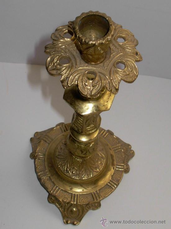 Antig&uuml;edades: Candelero en bronce dorado, circa 1940. - Foto 2