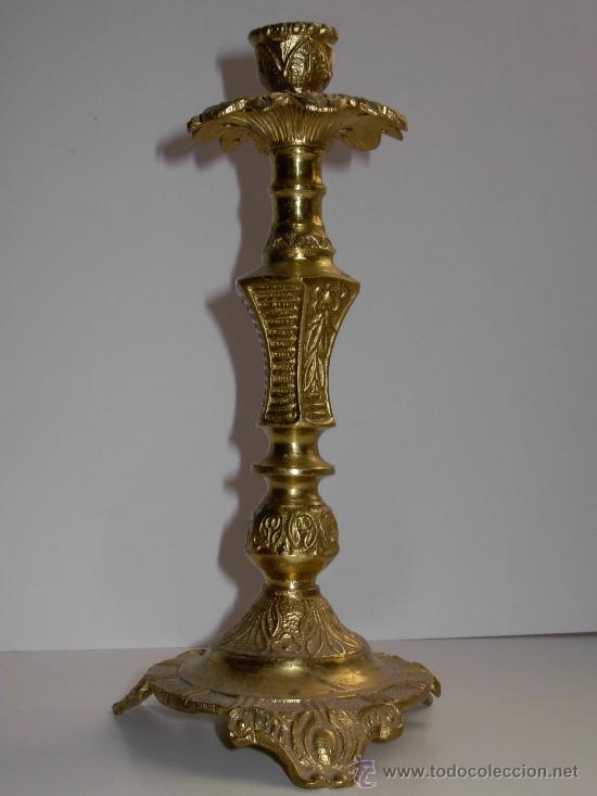 Antig&uuml;edades: Candelero en bronce dorado, circa 1940. - Foto 3