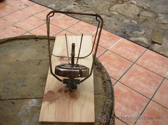 Antig&uuml;edades: ELEMENTO PARA L&Aacute;MPARA DE CAMPINGAS - Foto 1
