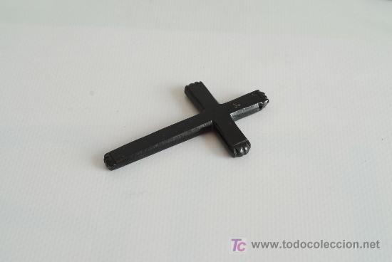 Antig&uuml;edades: Cruz antigua en Azabache. - Foto 3