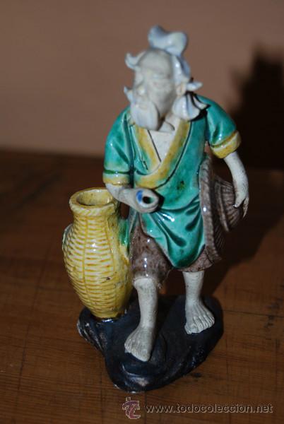 Antig&uuml;edades: FIGURA DE CER&Aacute;MICA - CHINO - A&Ntilde;OS 30 - 40