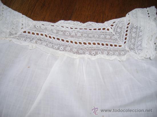 Antig&uuml;edades: VESTIDITO   CON   ENCAJES    finales de 1800 - Foto 3