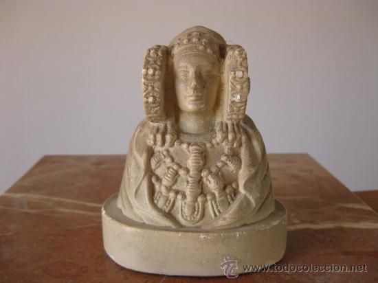 Antig&uuml;edades: DAMA DE ELCHE EN ESTUCO O SIMILAR - Foto 1