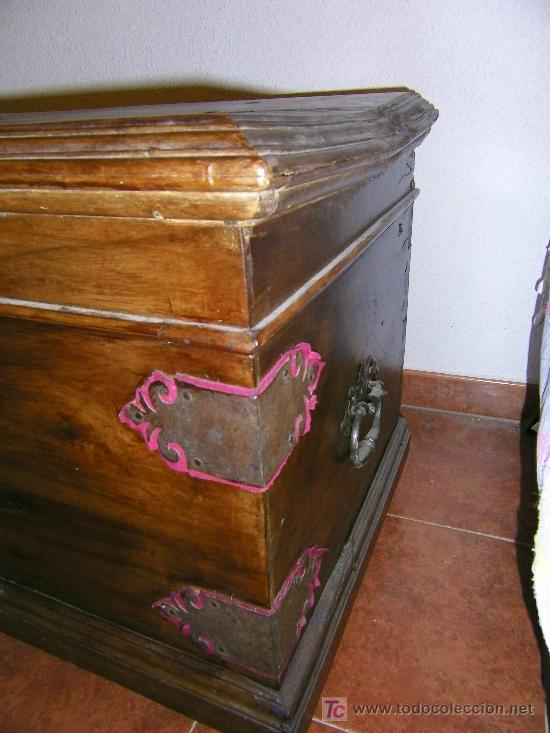 Antig&uuml;edades: ARCA NOGAL MACIZO - Foto 2