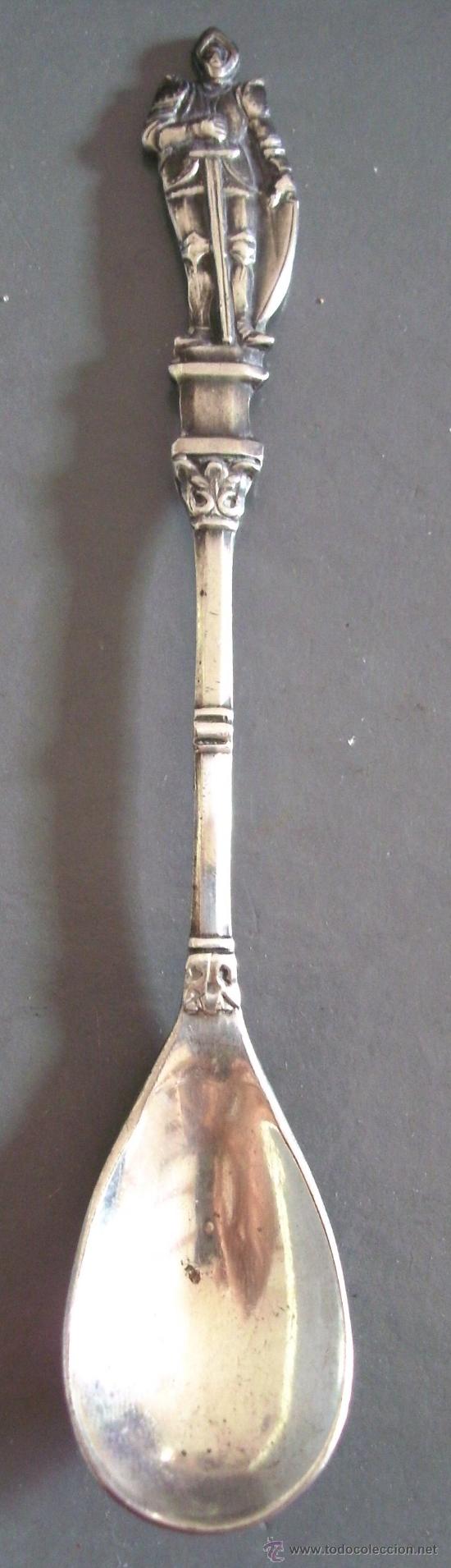 Antig&uuml;edades: cuchara plateada con caballero (13,5cm aprox) - Foto 1