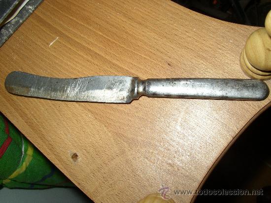 Antig&uuml;edades: Antiguo cuchillo de mesa con marca de herrero - Foto 1