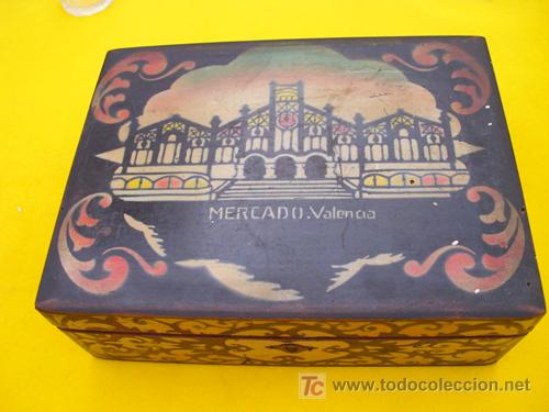 Antig&uuml;edades: GRAN CAJA MADERA decorada MERCADO VALENCIA. - Foto 1