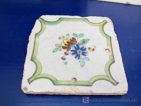 Antig&uuml;edades: Azulejo de la flor. Alcora - Foto 1