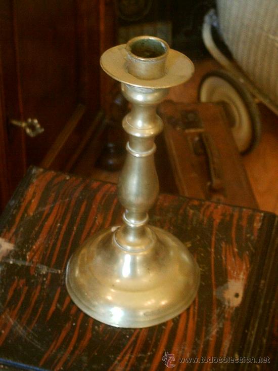 Antig&uuml;edades: CANDELABRO DE BRONCE ANTIGUO - Foto 4