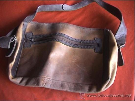 Antig&uuml;edades: BOLSO 35 X 24 CM PIEL - Foto 1
