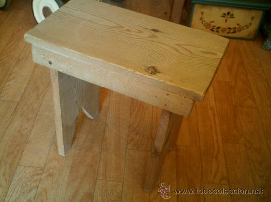 Antig&uuml;edades: BANQUETA EN MADERA DE PINO - Foto 5