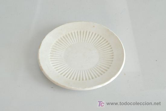 Antig&uuml;edades: Plato de cer&aacute;mica peque&ntilde;o. - Foto 1
