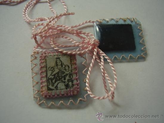 Antig&uuml;edades: Escapulario antiguo de la Virgen - Foto 1