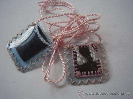 Antig&uuml;edades: Escapulario antiguo de la Virgen - Foto 2