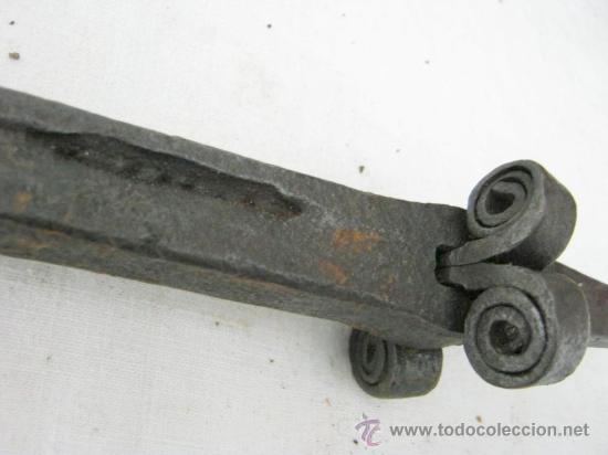 Antig&uuml;edades: ANTIGUO AFILADOR DE GUADA&Ntilde;A - Foto 2
