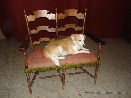 Antig&uuml;edades: SILL&Oacute;N DE MADERA - Foto 4