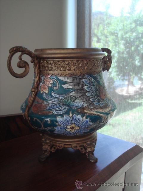 Antig&uuml;edades: ANTIGUO JARR&Oacute;N DE PORCELANA Y BRONCE - Foto 1