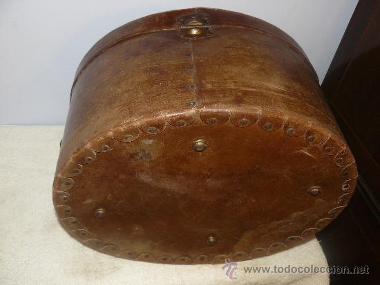 Antig&uuml;edades: Caja Sombrero con asa - Foto 1