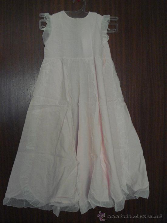 Antig&uuml;edades: BATON . ROPA BEBE.- COLOR ROSA - Foto 1