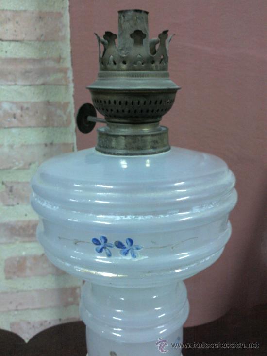 Antig&uuml;edades: Antiguo quinqu&eacute; en cristal soplado. - Foto 2