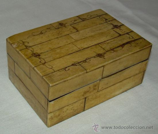 Antig&uuml;edades: PRECIOSA CAJITA JOYERO DE MADERA REVESTIDO DE HUESO