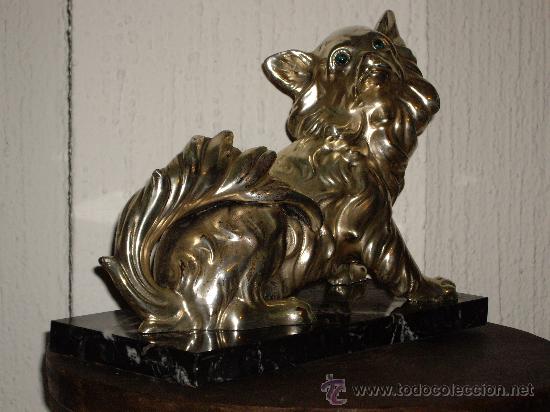 Antig&uuml;edades: FIGURA DE PERRO SOBRE MARMOL - Foto 1